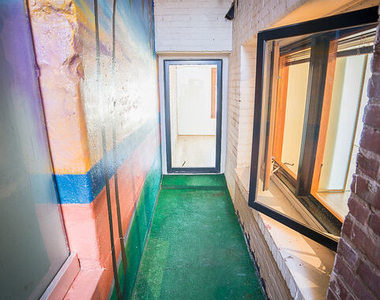 8 Brooks Avenue - Photo Thumbnail 16