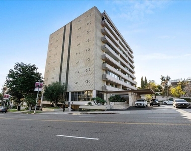 1333 S Beverly Glen Boulevard - Photo Thumbnail 19
