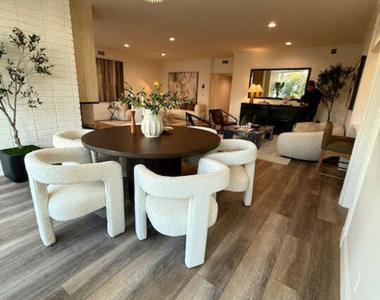 1333 S Beverly Glen Boulevard - Photo Thumbnail 3