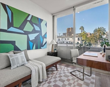 1333 S Beverly Glen Boulevard - Photo Thumbnail 14