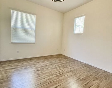 991 Deerhill Road - Photo Thumbnail 22