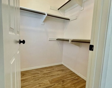 991 Deerhill Road - Photo Thumbnail 21