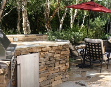 991 Deerhill Road - Photo Thumbnail 7