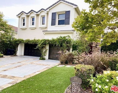 991 Deerhill Road - Photo Thumbnail 1