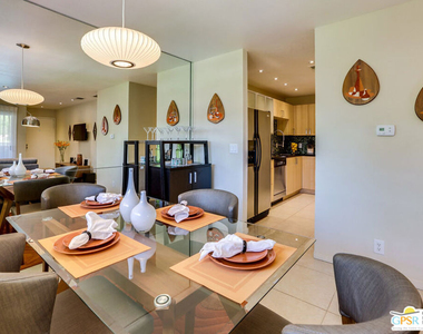 420 N Villa Court - Photo Thumbnail 11