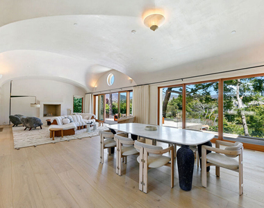 6902 Wildlife Road - Photo Thumbnail 4