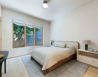 6902 Wildlife Road - Photo Thumbnail 27