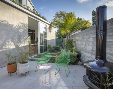 1850 Walgrove Avenue - Photo Thumbnail 10