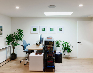 330 Rennie Avenue - Photo Thumbnail 23