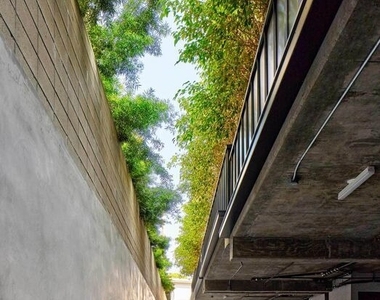 330 Rennie Avenue - Photo Thumbnail 29