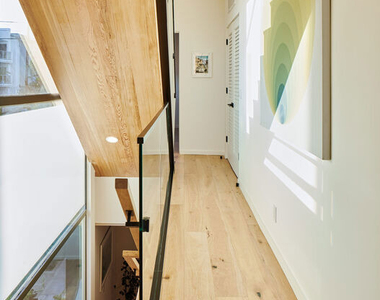 330 Rennie Avenue - Photo Thumbnail 11