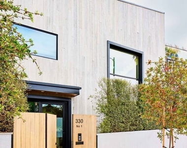 330 Rennie Avenue - Photo Thumbnail 1