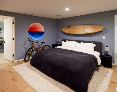 330 Rennie Avenue - Photo Thumbnail 26