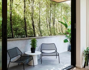 330 Rennie Avenue - Photo Thumbnail 8