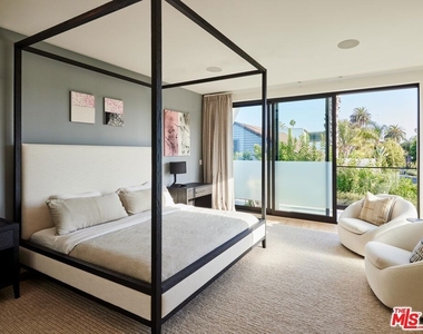 330 Rennie Avenue - Photo Thumbnail 12