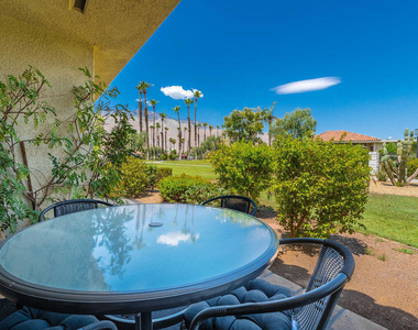 689 N Majorca Circle - Photo Thumbnail 22