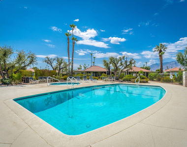 689 N Majorca Circle - Photo Thumbnail 25
