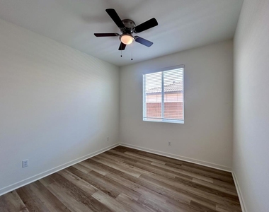 40082 Catania Court - Photo Thumbnail 28