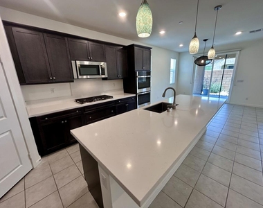 40082 Catania Court - Photo Thumbnail 19