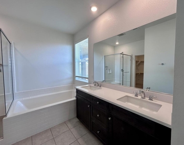 40082 Catania Court - Photo Thumbnail 27