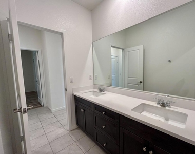 40082 Catania Court - Photo Thumbnail 31