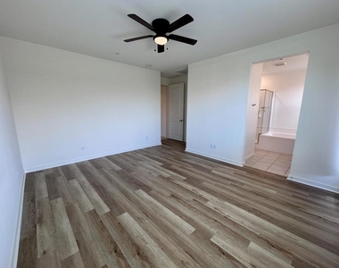 40082 Catania Court - Photo Thumbnail 22