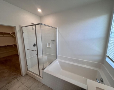 40082 Catania Court - Photo Thumbnail 23