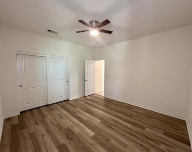 40082 Catania Court - Photo Thumbnail 41