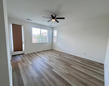 40082 Catania Court - Photo Thumbnail 20