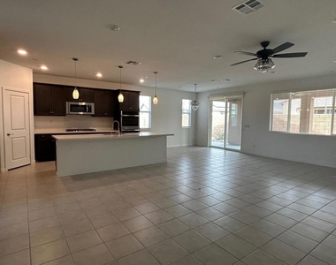 40082 Catania Court - Photo Thumbnail 4
