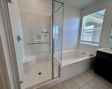 40082 Catania Court - Photo Thumbnail 25