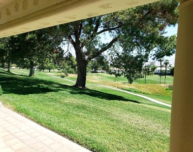 274 Vista Royale Circle E - Photo Thumbnail 11