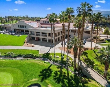 274 Vista Royale Circle E - Photo Thumbnail 2