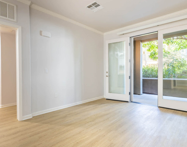 2552 Kelvin Ave - Photo Thumbnail 5