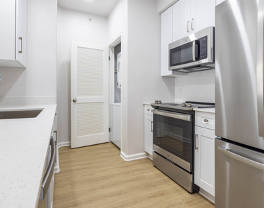 2552 Kelvin Ave - Photo Thumbnail 2