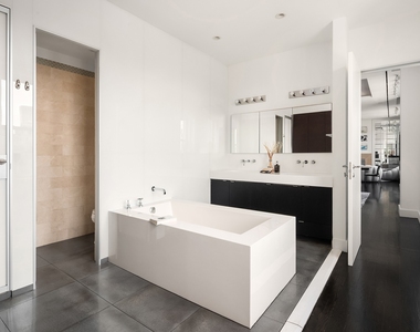 26 E 63rd St - Photo Thumbnail 10