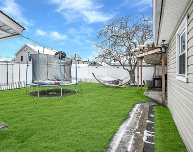 865 Grand Boulevard - Photo Thumbnail 24