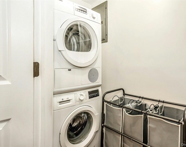 865 Grand Boulevard - Photo Thumbnail 18