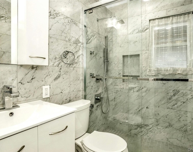 865 Grand Boulevard - Photo Thumbnail 19