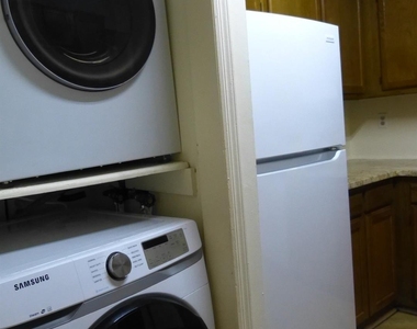 715 Kennedy Drive - Photo Thumbnail 4