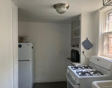 378 Sea Cliff Avenue - Photo Thumbnail 5