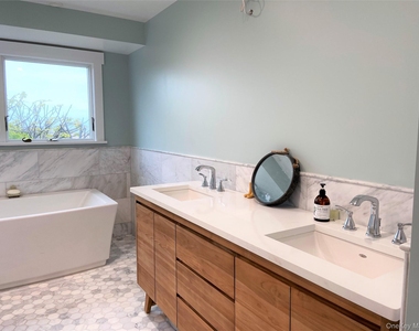 40 Trenton Avenue - Photo Thumbnail 14
