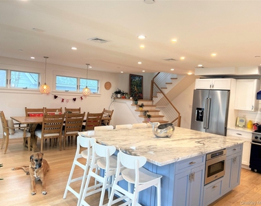 40 Trenton Avenue - Photo Thumbnail 4