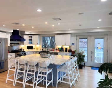 40 Trenton Avenue - Photo Thumbnail 2