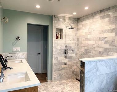 40 Trenton Avenue - Photo Thumbnail 13