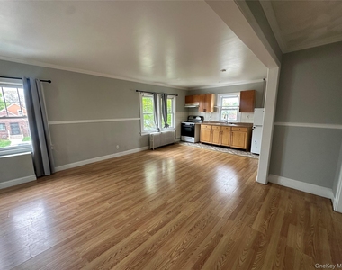 15 Allen Street - Photo Thumbnail 1