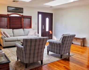 19 Stewart Street - Photo Thumbnail 2