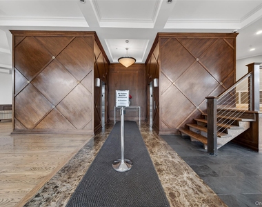 130 Post Avenue - Photo Thumbnail 22