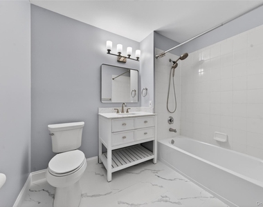 130 Post Avenue - Photo Thumbnail 10
