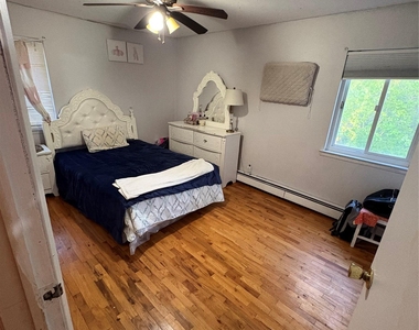 30 Dumond Place - Photo Thumbnail 3